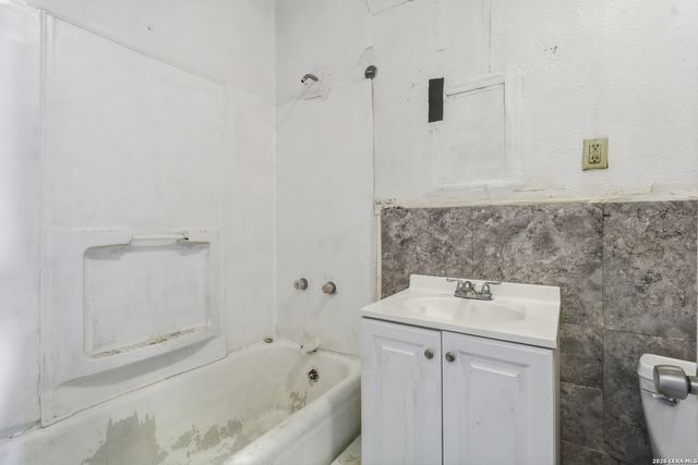 624 Bailey Ave, San Antonio, TX 78210