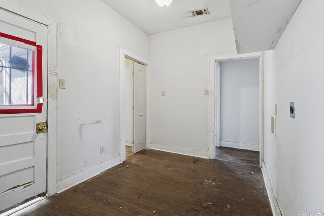 624 Bailey Ave, San Antonio, TX 78210