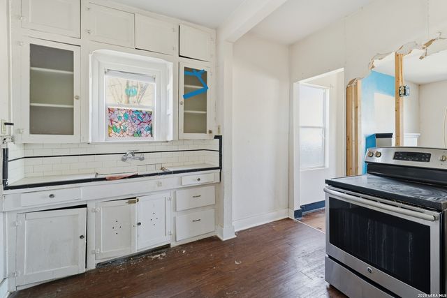 624 Bailey Ave, San Antonio, TX 78210