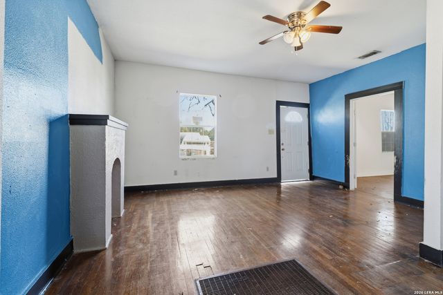 624 Bailey Ave, San Antonio, TX 78210