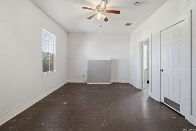 624 Bailey Ave, San Antonio, TX 78210