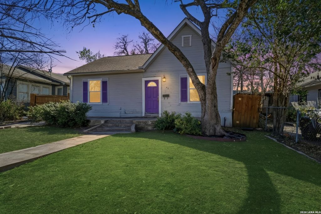 624 Bailey Ave, San Antonio, TX 78210