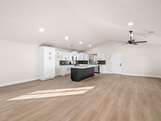 3742 W Bullard Avenue, Fresno, CA 93711