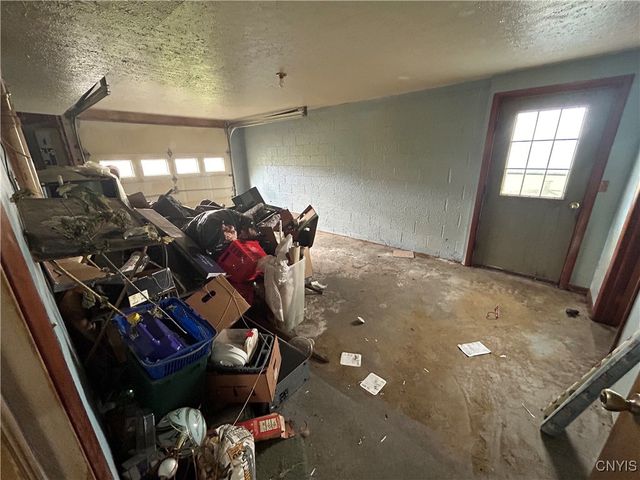 9 Anderson Circle, Auburn, NY 13021