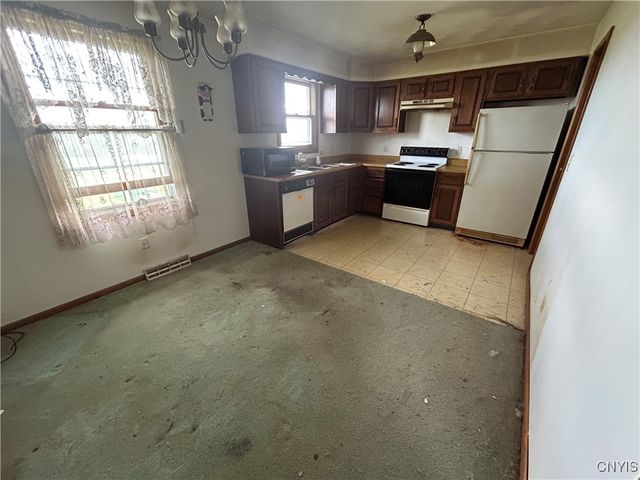 9 Anderson Circle, Auburn, NY 13021