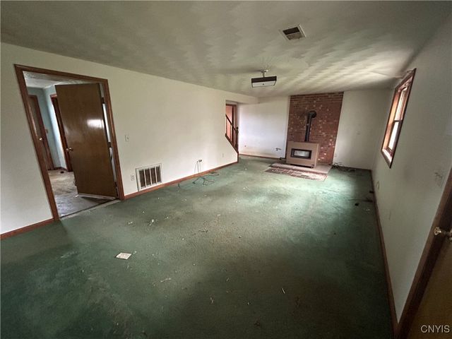 9 Anderson Circle, Auburn, NY 13021