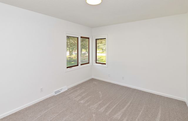6522 Lincoln Avenue, Windsor Heights, IA 50324