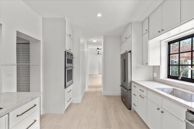1426 Robbia Ave, Coral Gables, FL 33146