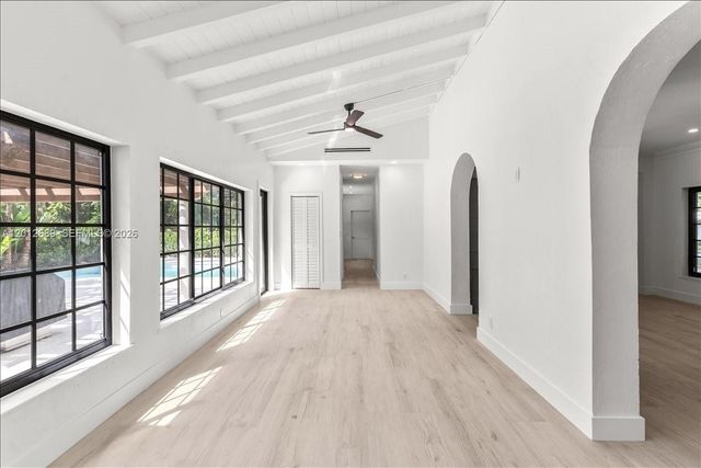 1426 Robbia Ave, Coral Gables, FL 33146