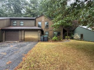 241 Thimbleberry Road, Malta, NY 12020