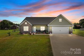 100 Royal Avenue, Albemarle, NC 28001