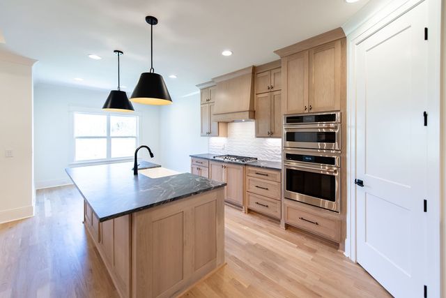 631 Hollow Wood Trl, Mount Juliet, TN 37122