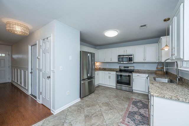 1928 Staffwood Road, Johns Island, SC 29455