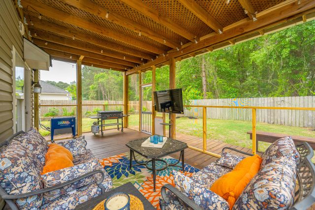 1928 Staffwood Road, Johns Island, SC 29455