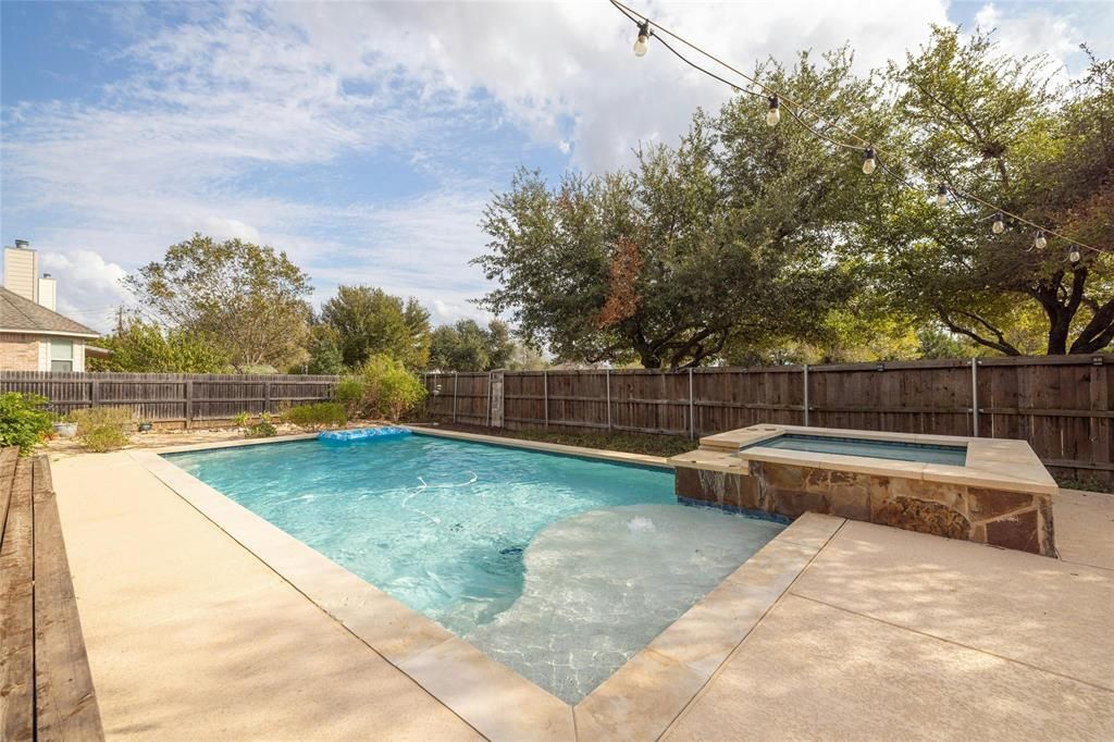 2603 White Stallion WAY, Leander, TX 78641