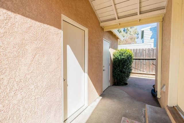 915 La Loma Ave, Modesto, CA 95354