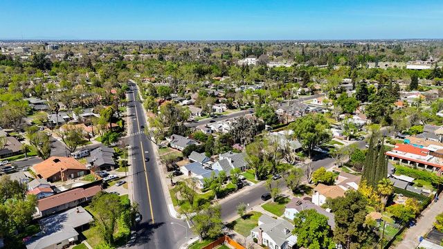 915 La Loma Ave, Modesto, CA 95354