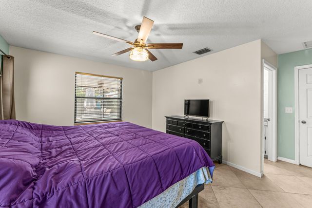 14936 22nd Road N, Loxahatchee Groves, FL 33470