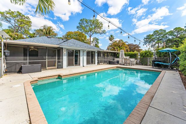 14936 22nd Road N, Loxahatchee Groves, FL 33470