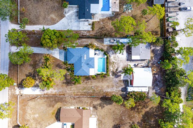 14936 22nd Road N, Loxahatchee Groves, FL 33470