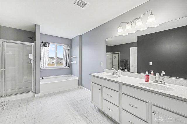 4031 Red Bud Way, Tipp City, OH 45371