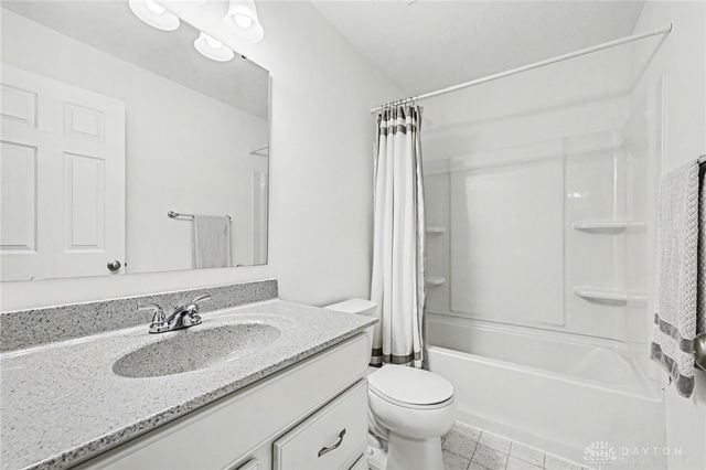 4031 Red Bud Way, Tipp City, OH 45371