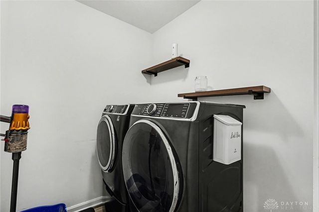 4031 Red Bud Way, Tipp City, OH 45371