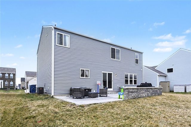 4031 Red Bud Way, Tipp City, OH 45371