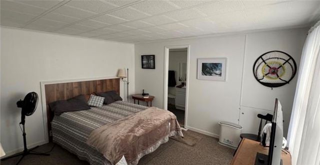 428 Meadows Dr, Washington Twp, PA 15613