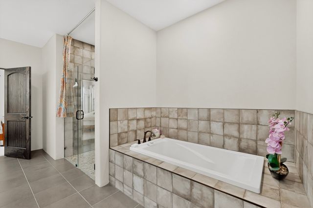 6 Pinon Doblado, Santa Fe, NM 87508