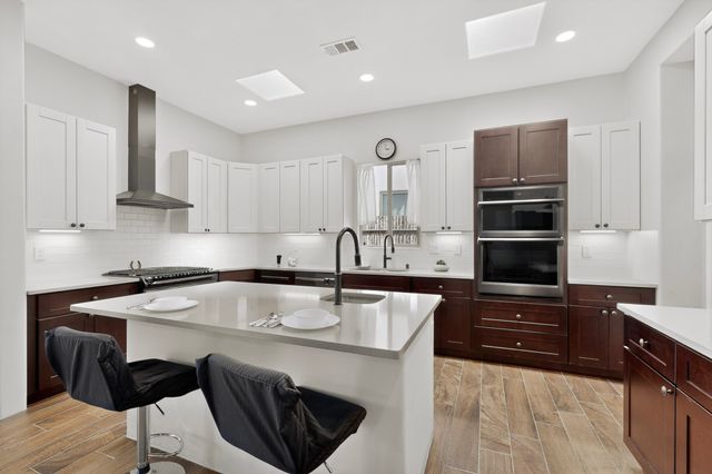 6 Pinon Doblado, Santa Fe, NM 87508