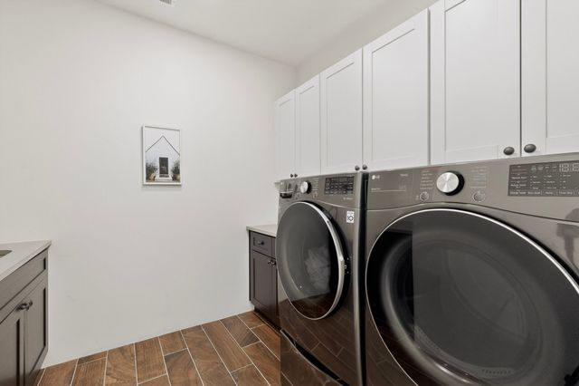 6 Pinon Doblado, Santa Fe, NM 87508