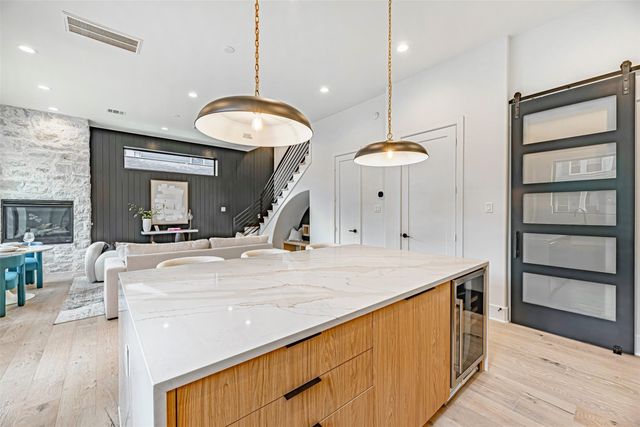 829 Alexander Street, Houston, TX 77007