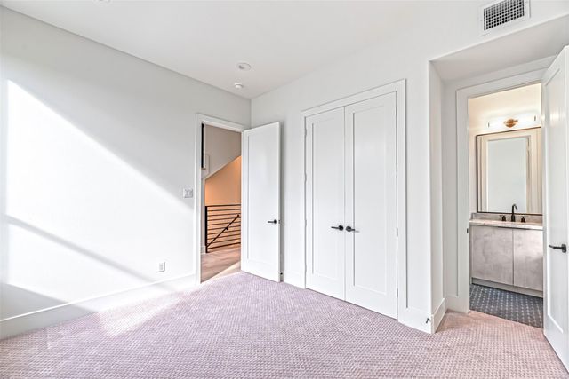 829 Alexander Street, Houston, TX 77007