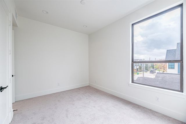 829 Alexander Street, Houston, TX 77007