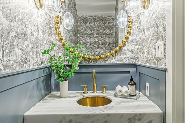 829 Alexander Street, Houston, TX 77007