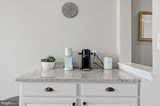 620 HOWITZER TER NE, Leesburg, VA 20176