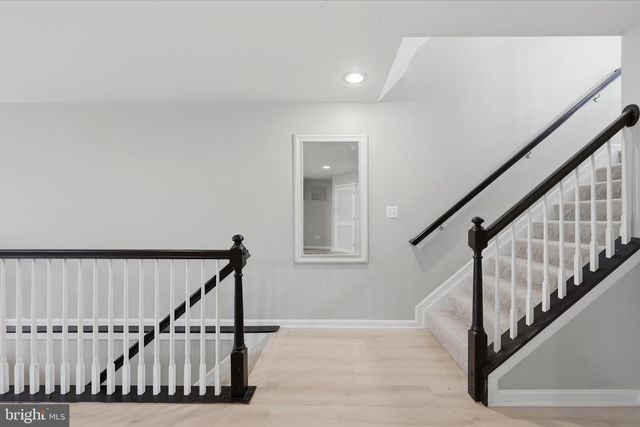 620 HOWITZER TER NE, Leesburg, VA 20176