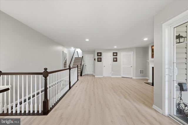 620 HOWITZER TER NE, Leesburg, VA 20176