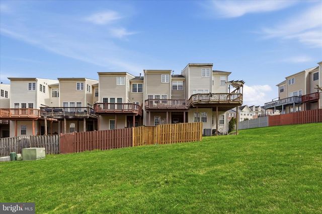 620 HOWITZER TER NE, Leesburg, VA 20176