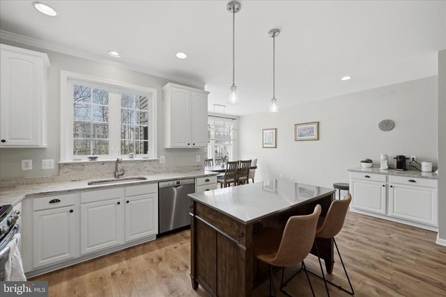 620 HOWITZER TER NE, Leesburg, VA 20176