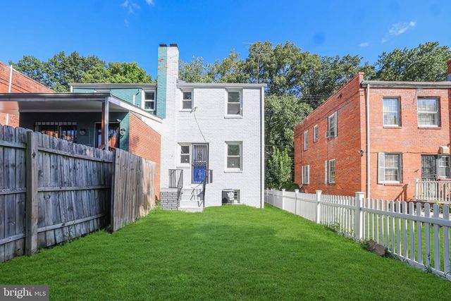 2411 SAVANNAH ST SE, Washington, DC 20020