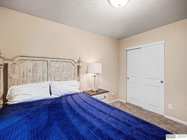 8520 Baker Street, Omaha, NE 68122