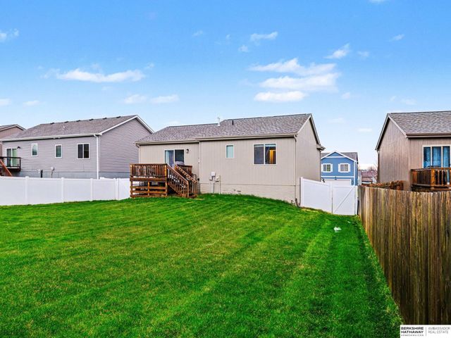 8520 Baker Street, Omaha, NE 68122