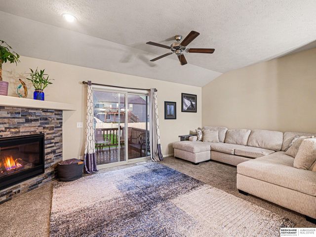 8520 Baker Street, Omaha, NE 68122