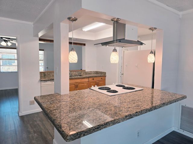 5713 NW 65th Te, Tamarac, FL 33321