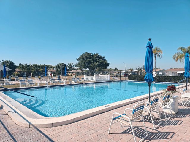 5713 NW 65th Te, Tamarac, FL 33321