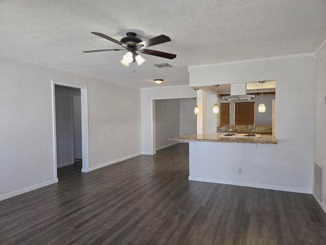 5713 NW 65th Te, Tamarac, FL 33321