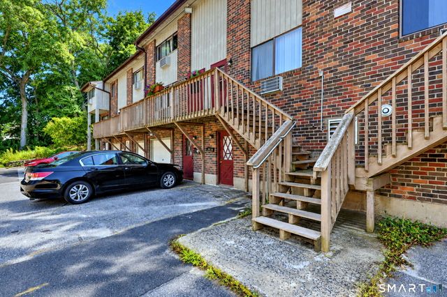 214 Oakville Avenue D, Waterbury, CT 06708