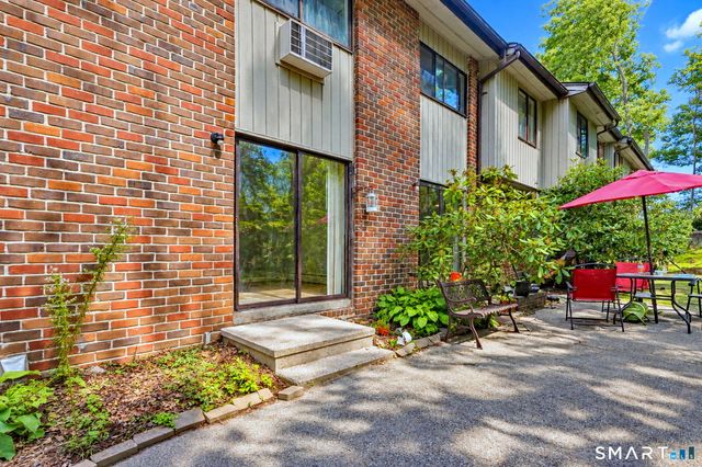 214 Oakville Avenue D, Waterbury, CT 06708